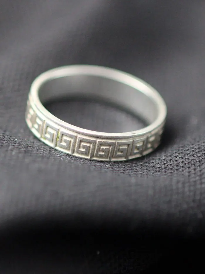 Bague saphir sur-mesure : un bleu pour la vie