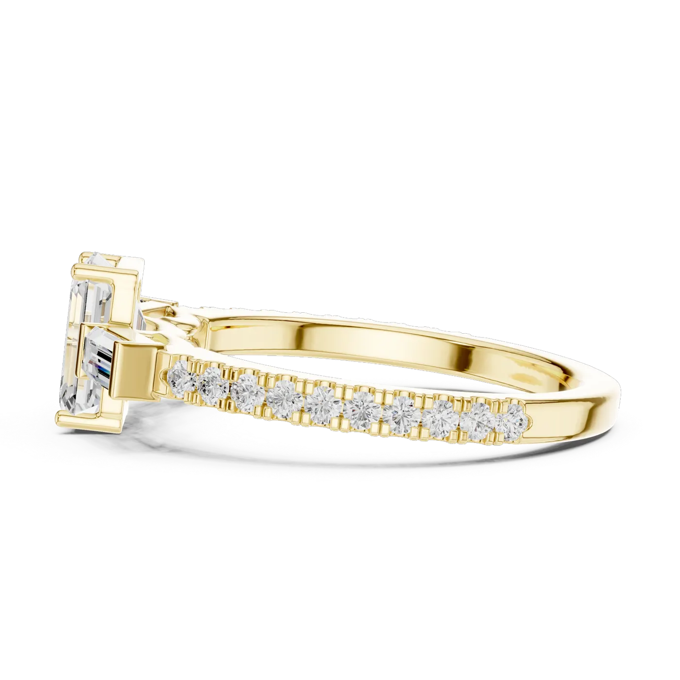Bague de fiançailles Iris 0,69 ct n°4 en or jaune 18 carats, diamant taille émeraude, vue 3