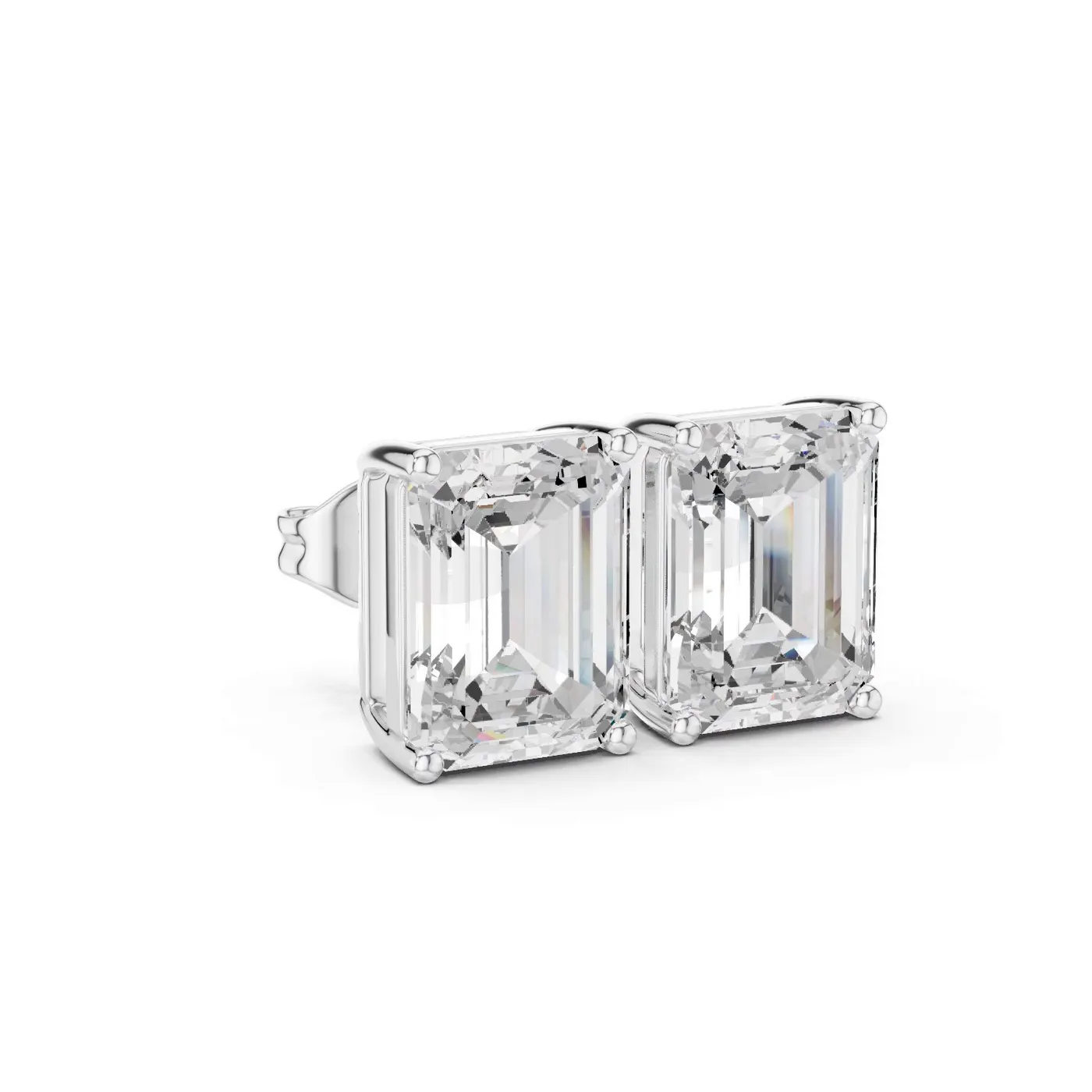 Boucles d'oreilles Puces Iris 2,25 ct en or blanc 18 carats, diamant taille émeraude, vue 3