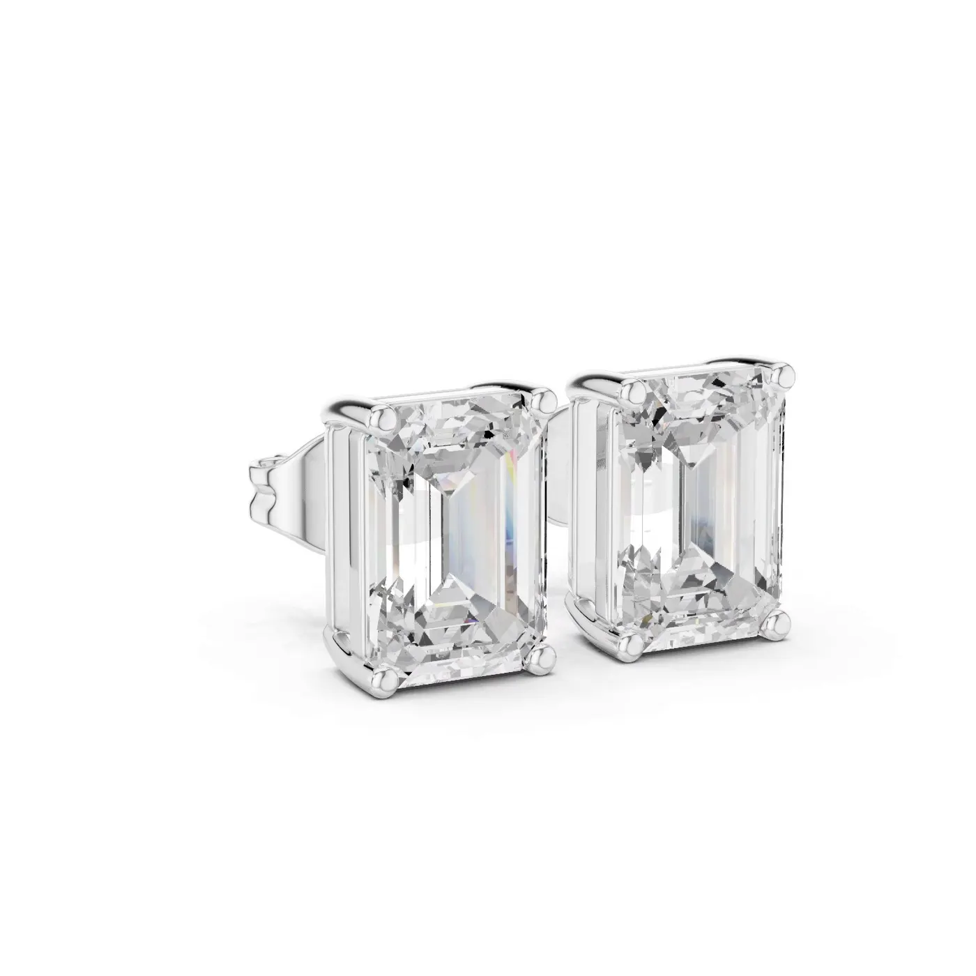 Boucles d'oreilles Puces Iris 3,50 ct en or blanc 18 carats, diamant taille émeraude, vue 3